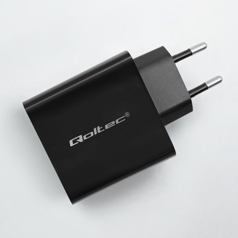 QOLTEC ŁADOWARKA SUPER QUICK PD | 1XUSB-C | 1XUSB | 45W | 5-20V | 2.25-3A | CZARNA