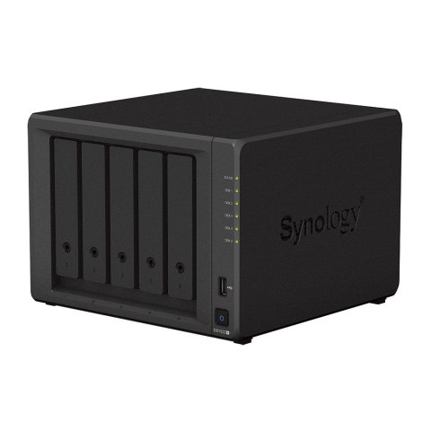 NAS Synology DS1522+; Tower; 5x (3.5" SATA HDD); AMD Ryzen R1600; 8 GB DDR4 ECC SODIMM (max. 32GB), 4 x 1GbE RJ-45