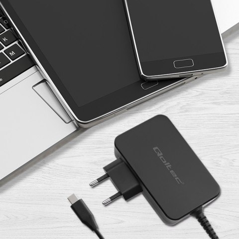 Qoltec Ładowarka GaN POWER PRO | 1xUSB-C | 100W | 5-20V | 3-5A | Czarna